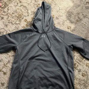 Grey underarmour sweatshirt